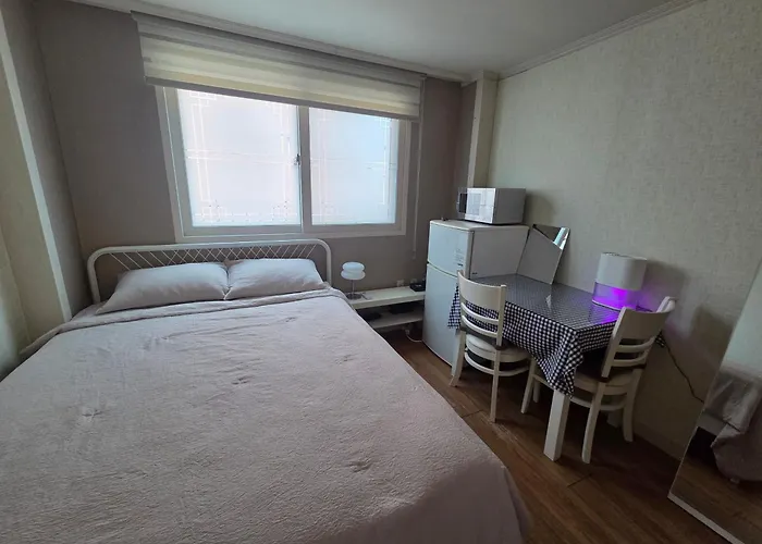 Apartamento 무료주차, 옥상정원 At 홍대, 연남, 연세대학교, 경복궁 *