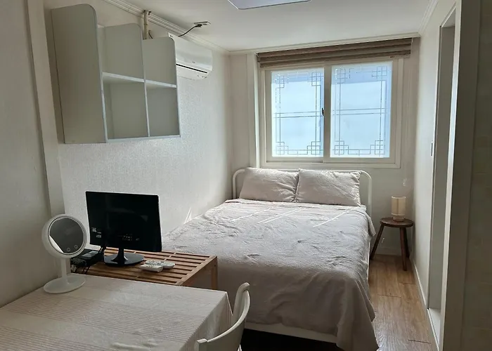 무료주차, 옥상정원 At 홍대, 연남, 연세대학교, 경복궁 *
